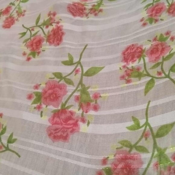 Floral silk fabric with gold thread - Picture 2 of 2